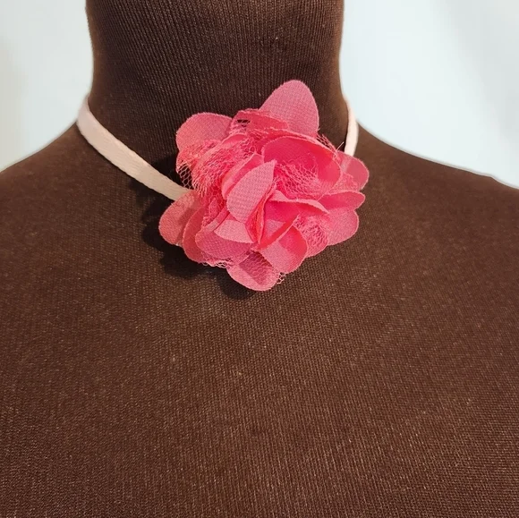 Hand Crafted Flower Choker Necklace Floral Choker Dark Pink Light Pink - Picture 2 of 9